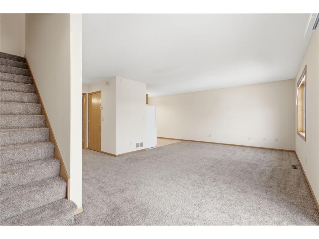 1587 County Road D E Maplewood MN 55109 7090581 image7