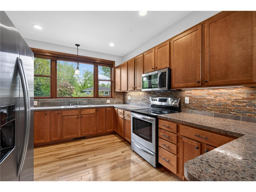 1589 Christie Place Saint Paul MN 55106 7072333 image12
