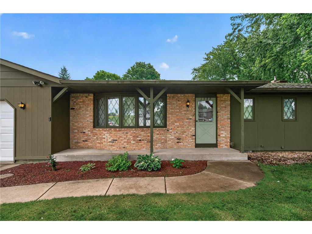 1589 Crest Drive Chaska MN 55318 7101120 image2