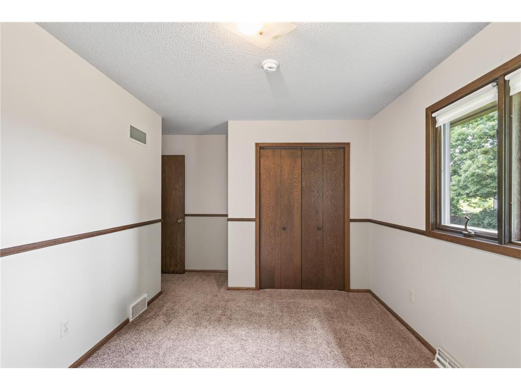 1589 Crest Drive Chaska MN 55318 7101120 image20