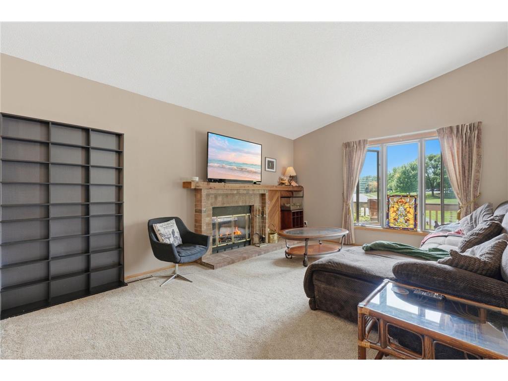 1589 Four Oaks Road Eagan MN 55121 7099904 image2