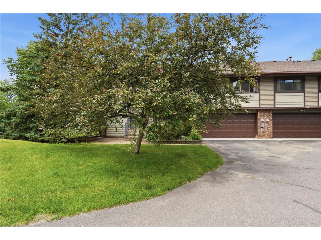 1589 Four Oaks Road Eagan MN 55121 7099904 image24