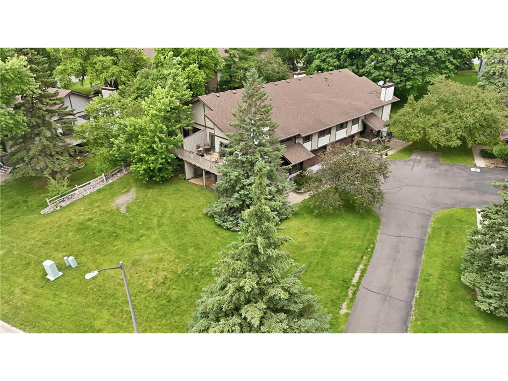 1589 Four Oaks Road Eagan MN 55121 7099904 image25