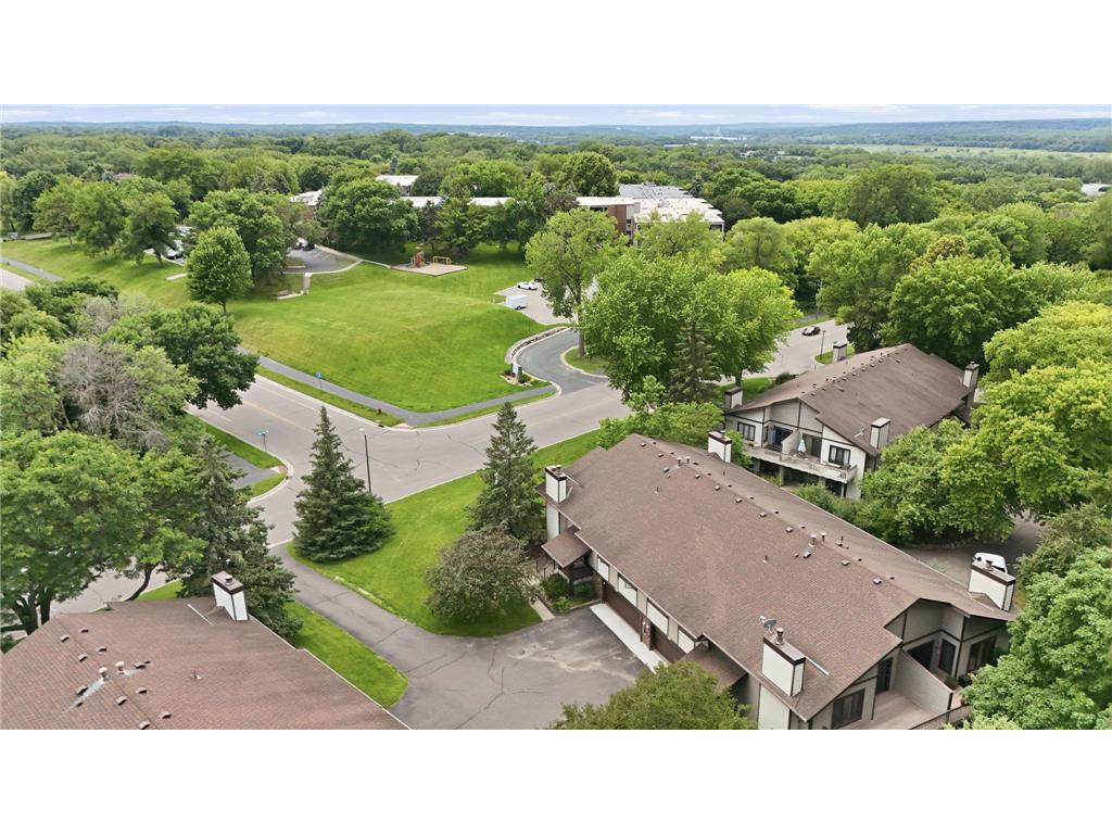 1589 Four Oaks Road Eagan MN 55121 7099904 image27