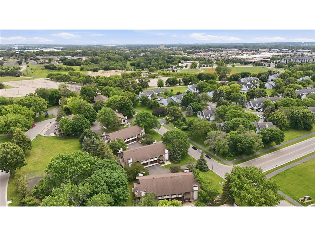1589 Four Oaks Road Eagan MN 55121 7099904 image28