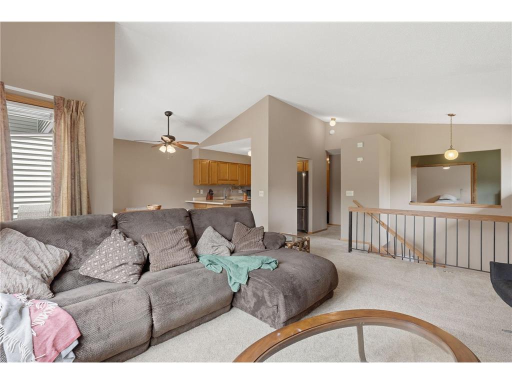 1589 Four Oaks Road Eagan MN 55121 7099904 image4