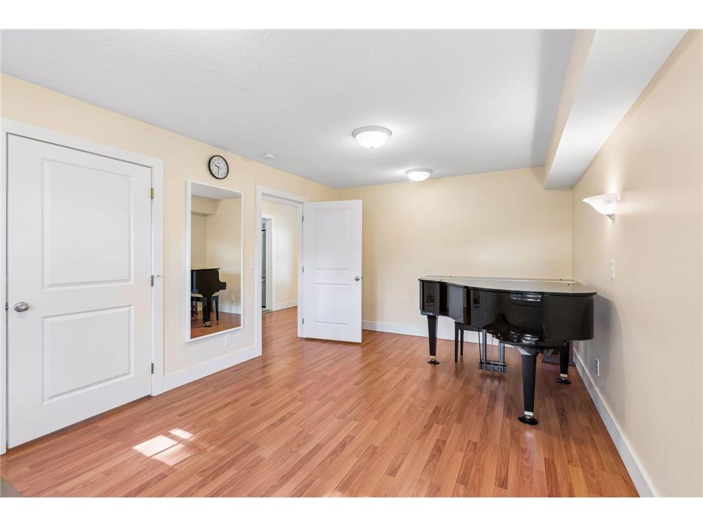 1589 Hollywood Court Falcon Heights MN 55108 7100819 image21
