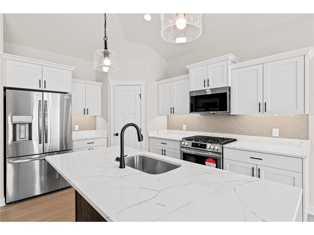 1589 Spruce Street Farmington MN 55024 7068956 image11