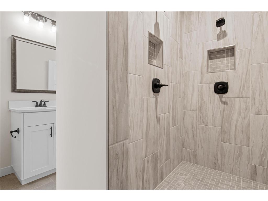 1589 Spruce Street Farmington MN 55024 7068956 image17