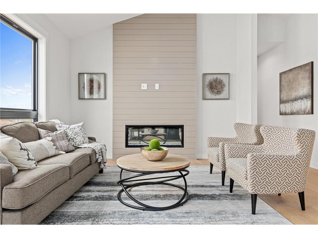1589 Spruce Street Farmington MN 55024 7068956 image3