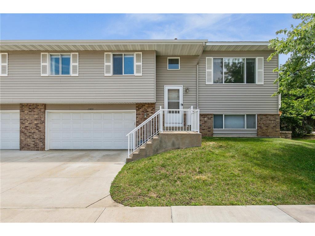 15891 Gooseberry Way Apple Valley MN 55124 6393560 image1