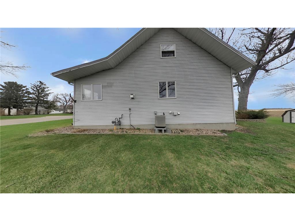159 1st Avenue S Wood Lake MN 56297 7079970 image19