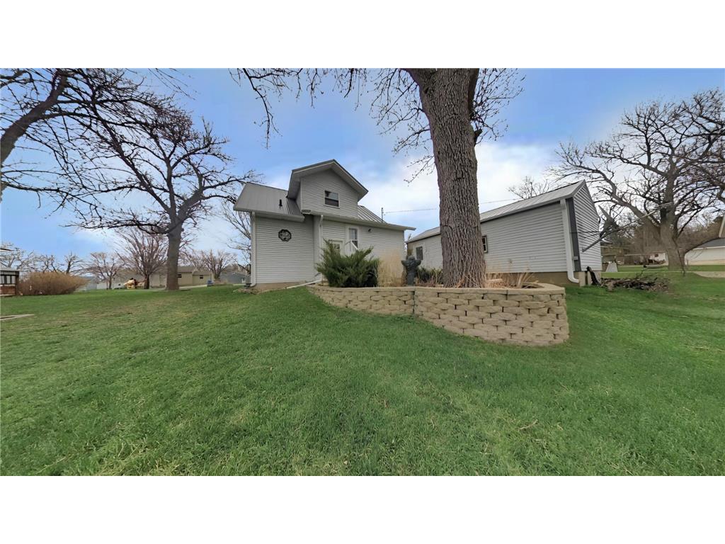 159 1st Avenue S Wood Lake MN 56297 7079970 image2