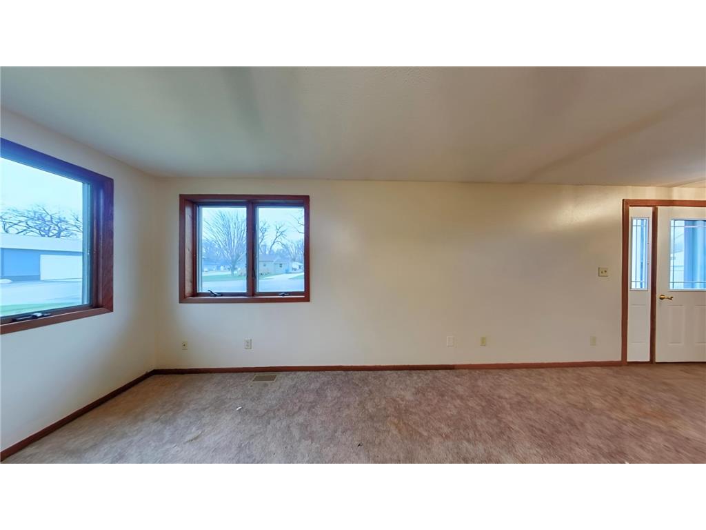 159 1st Avenue S Wood Lake MN 56297 7079970 image6