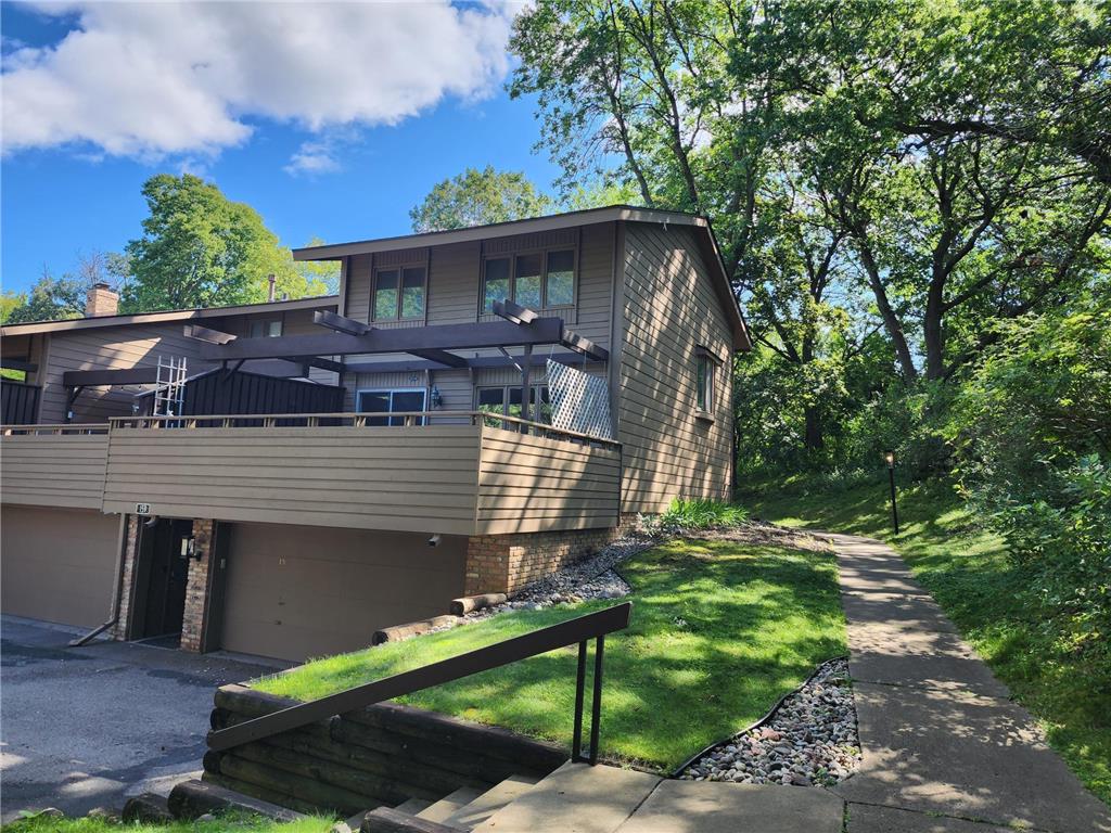 159 Birnamwood Drive Burnsville MN 55337 6583290 image1