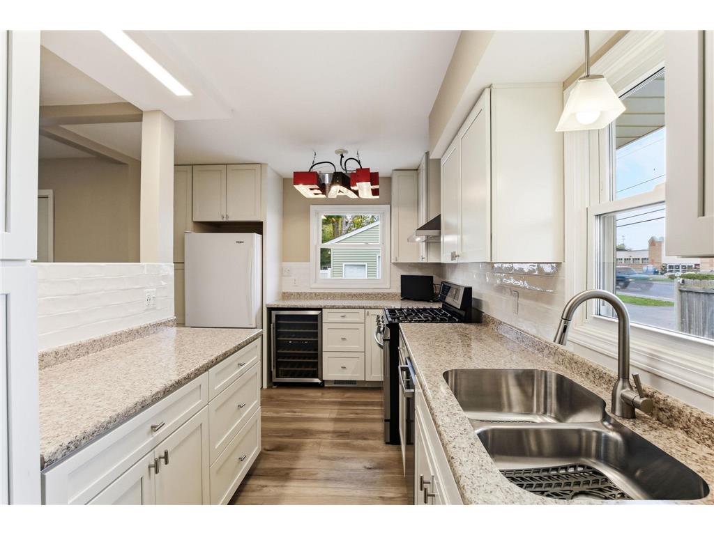 159 County Road C2 W Roseville MN 55113 7037447 image10