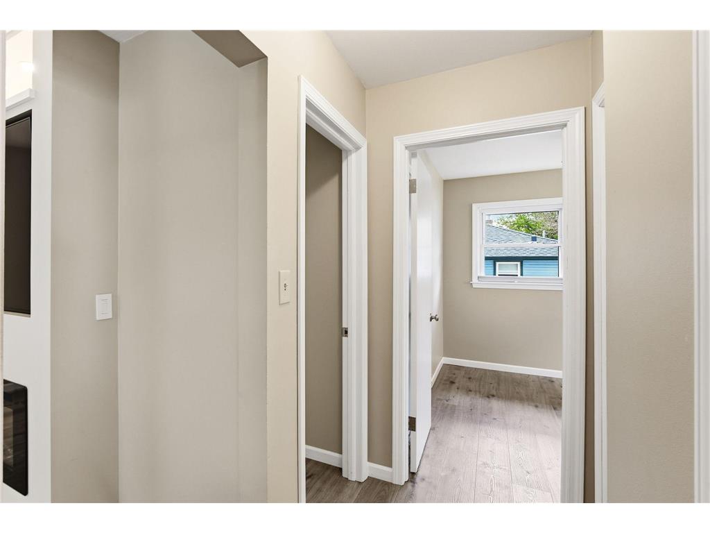 159 County Road C2 W Roseville MN 55113 7037447 image15