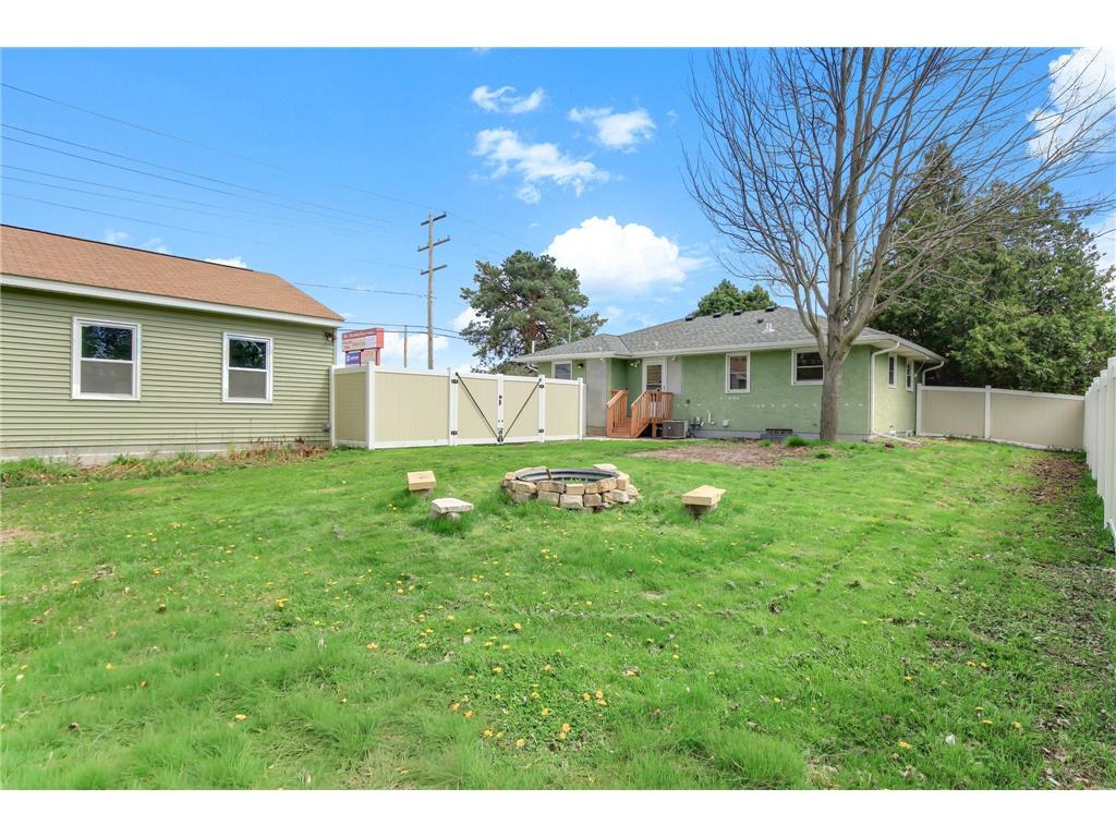 159 County Road C2 W Roseville MN 55113 7037447 image28