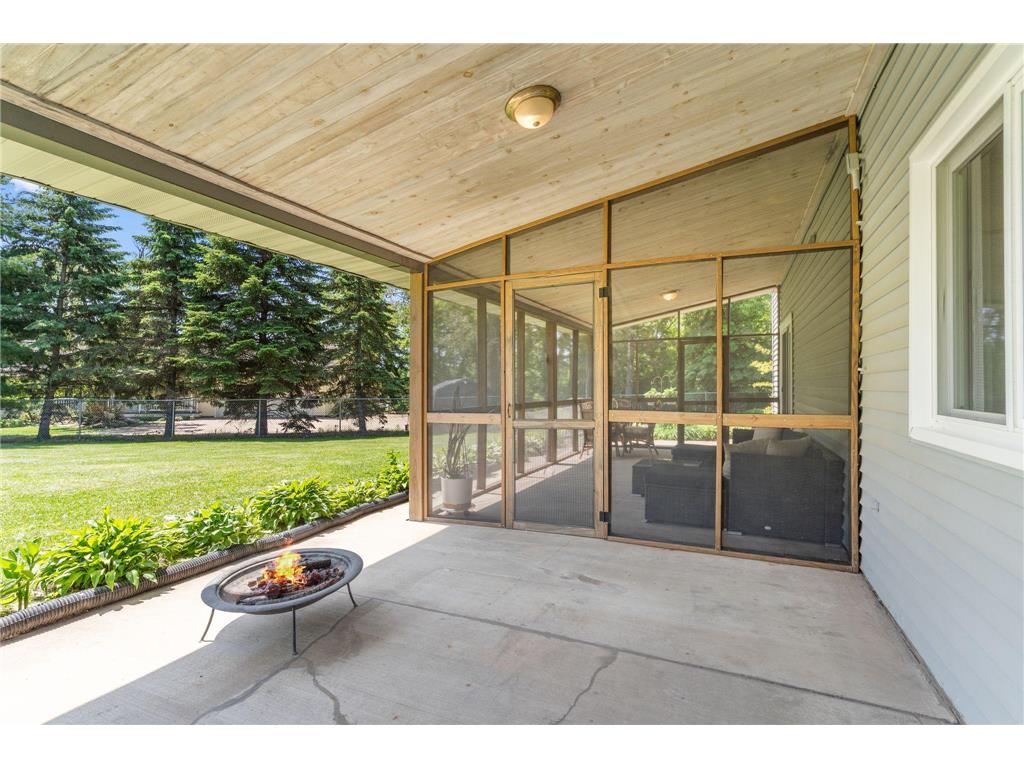 1590 Goose Lake Road Gem Lake MN 55110 7070461 image7