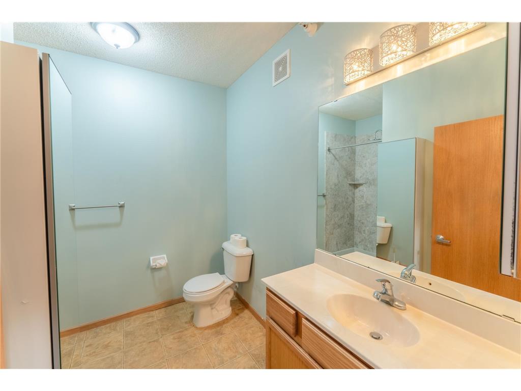 1590 Parkwood Drive #102 Woodbury MN 55125 7000478 image10