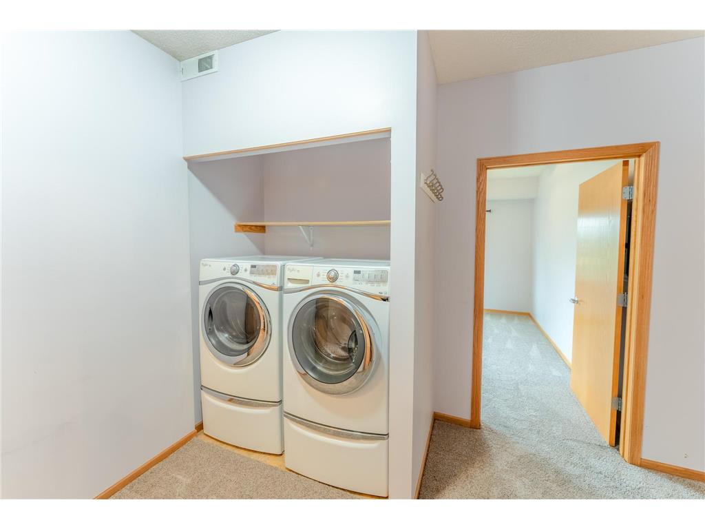 1590 Parkwood Drive #102 Woodbury MN 55125 7000478 image12