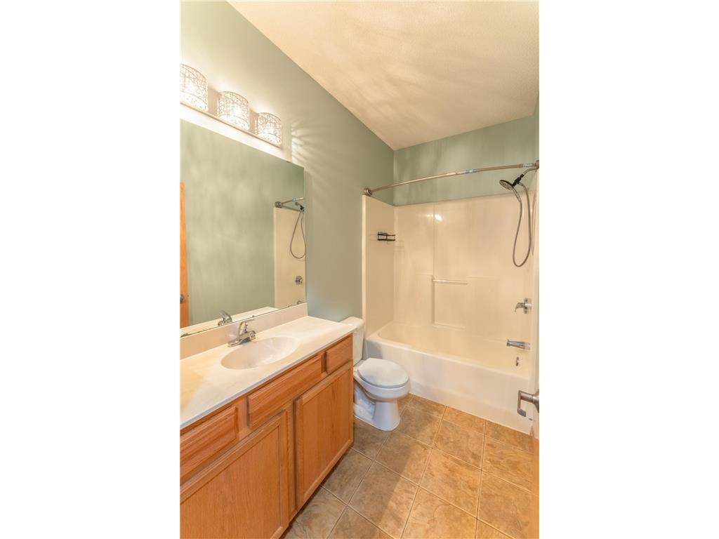 1590 Parkwood Drive #102 Woodbury MN 55125 7000478 image14