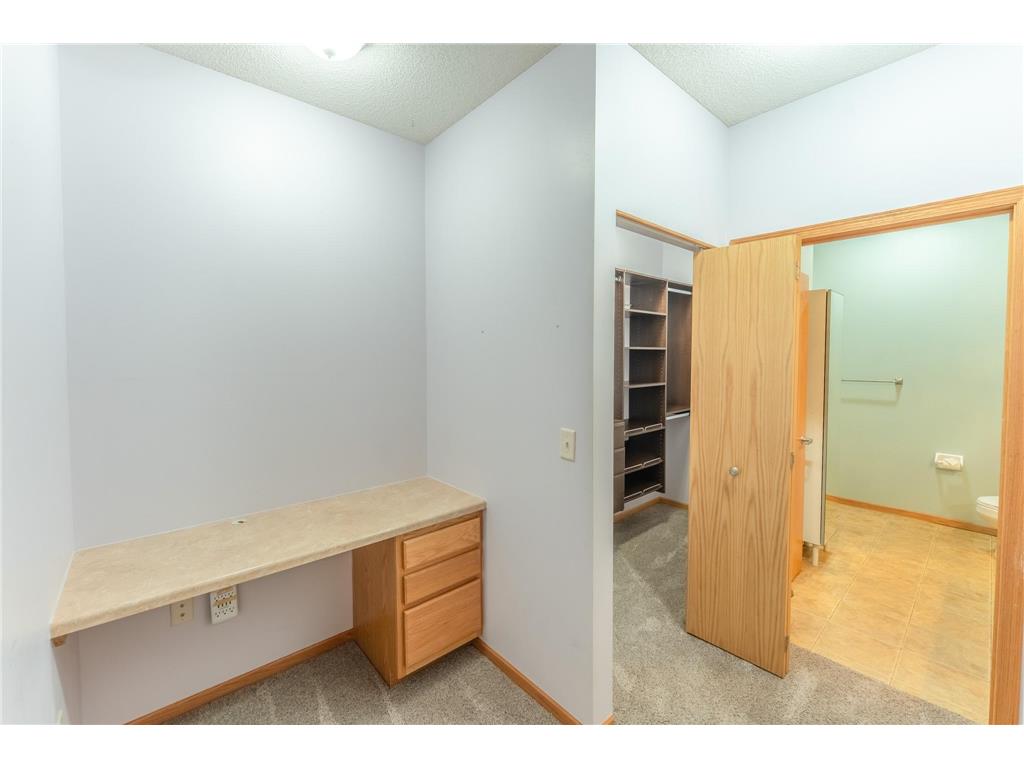 1590 Parkwood Drive #102 Woodbury MN 55125 7000478 image7