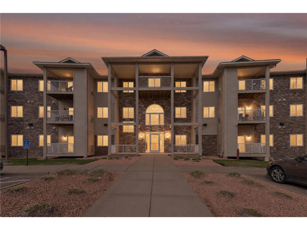 1590 Parkwood Drive #207 Woodbury MN 55125 7050272 image1