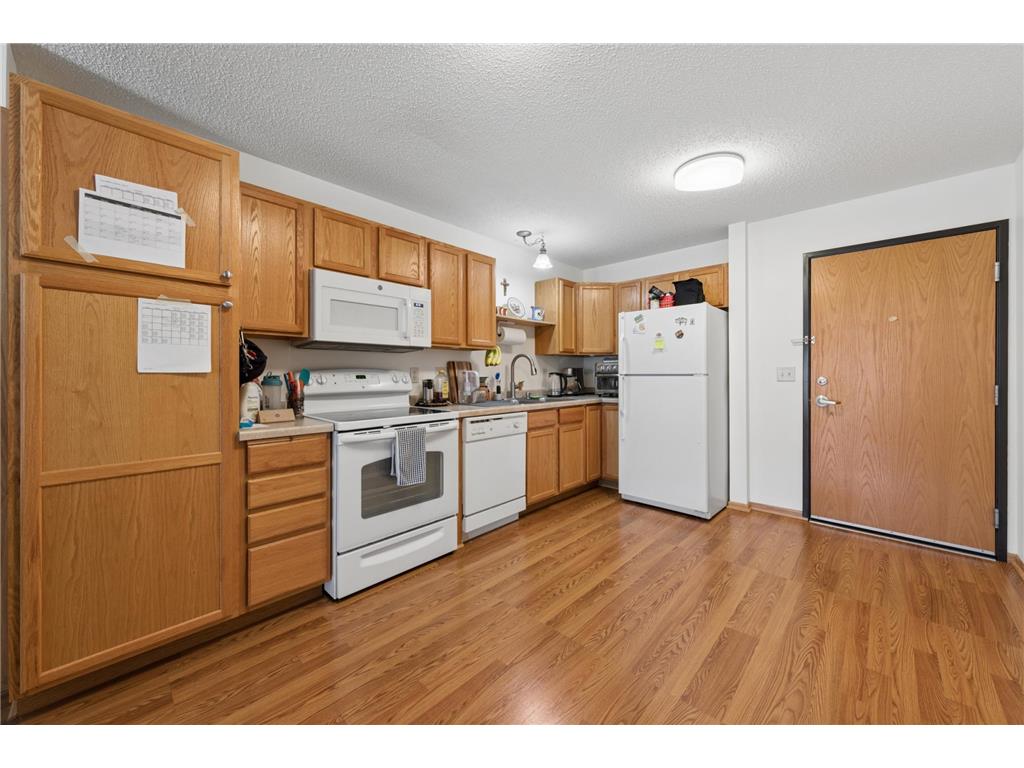 1590 Parkwood Drive #207 Woodbury MN 55125 7050272 image4