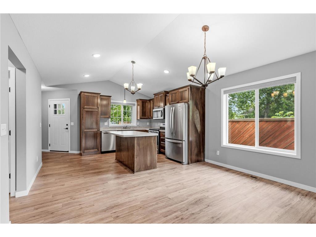 1591 Elm Street S Cambridge MN 55008 7080434 image10