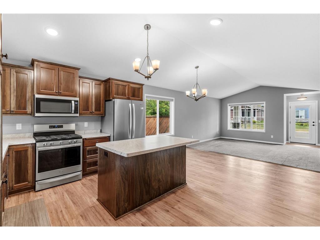 1591 Elm Street S Cambridge MN 55008 7080434 image11