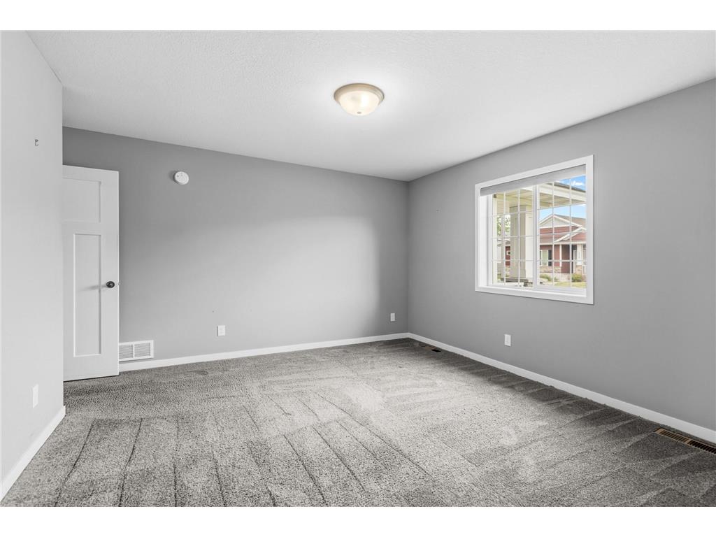1591 Elm Street S Cambridge MN 55008 7080434 image16