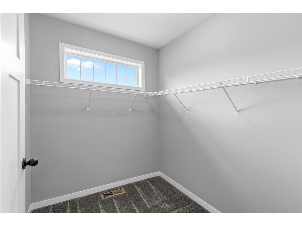 1591 Elm Street S Cambridge MN 55008 7080434 image17