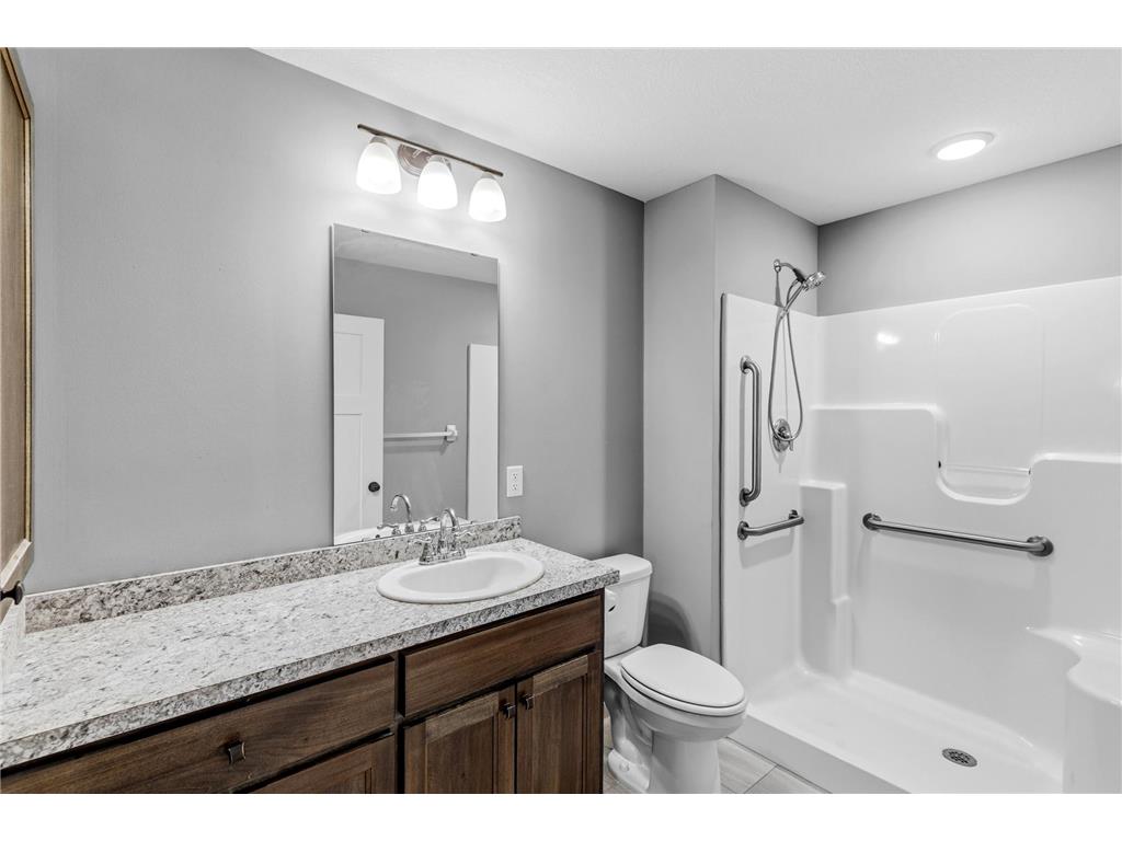 1591 Elm Street S Cambridge MN 55008 7080434 image18