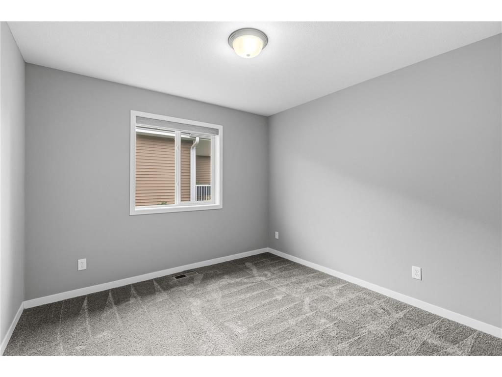 1591 Elm Street S Cambridge MN 55008 7080434 image20