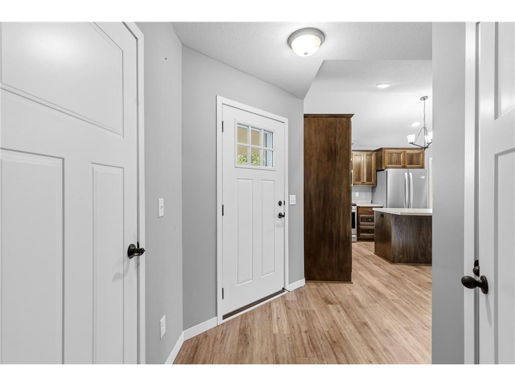 1591 Elm Street S Cambridge MN 55008 7080434 image24