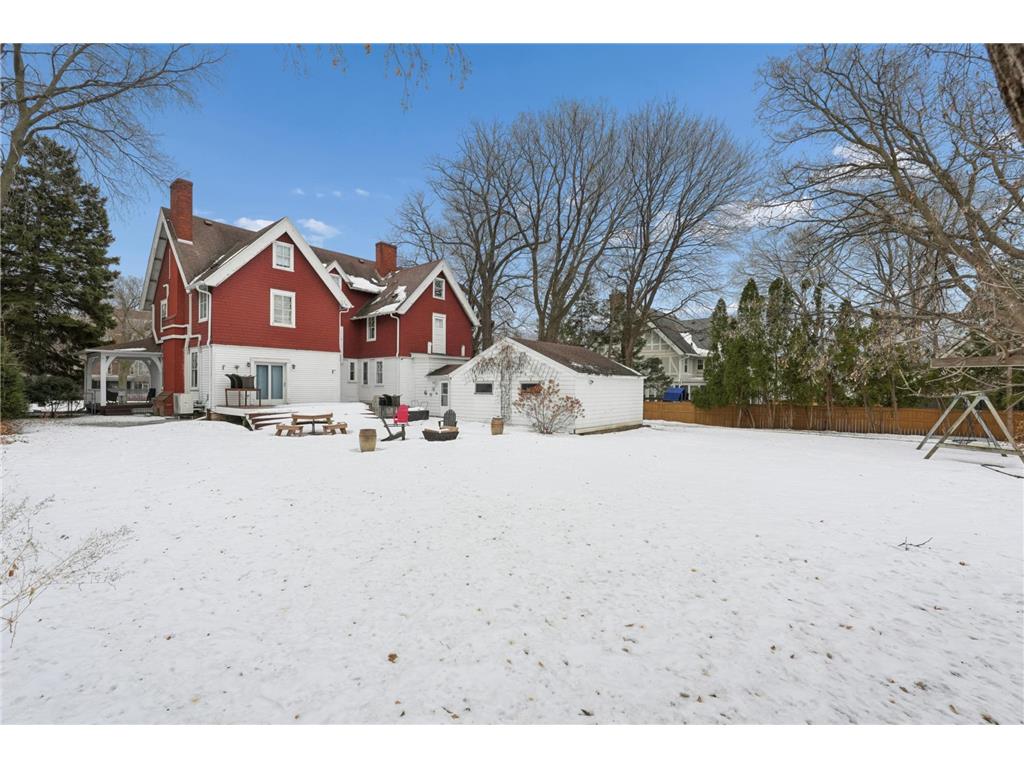 1591 Summit Avenue Saint Paul MN 55105 7013780 image52