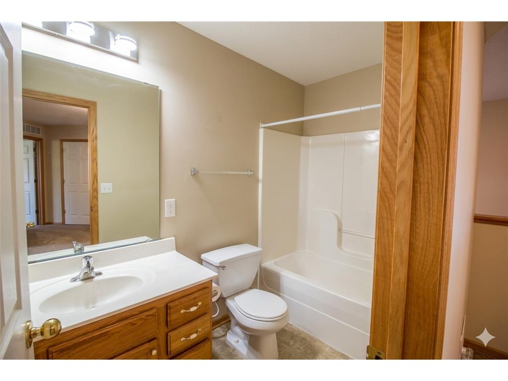 1591 Woodlynn Avenue #2 Maplewood MN 55109 7088767 image16