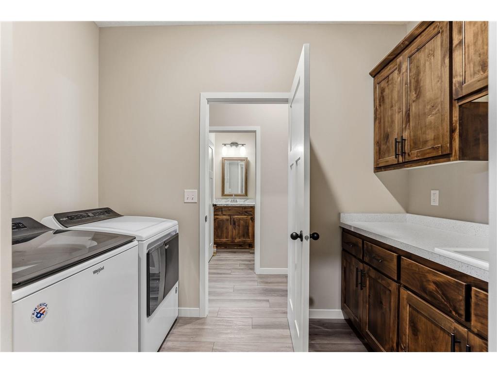 1592 Elm Street S Cambridge MN 55008 7059765 image16