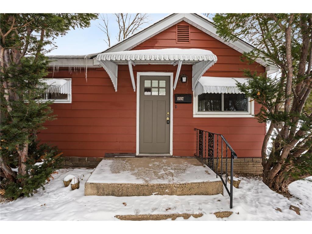 1592 Greenbrier Street Saint Paul MN 55106 7027084 image1