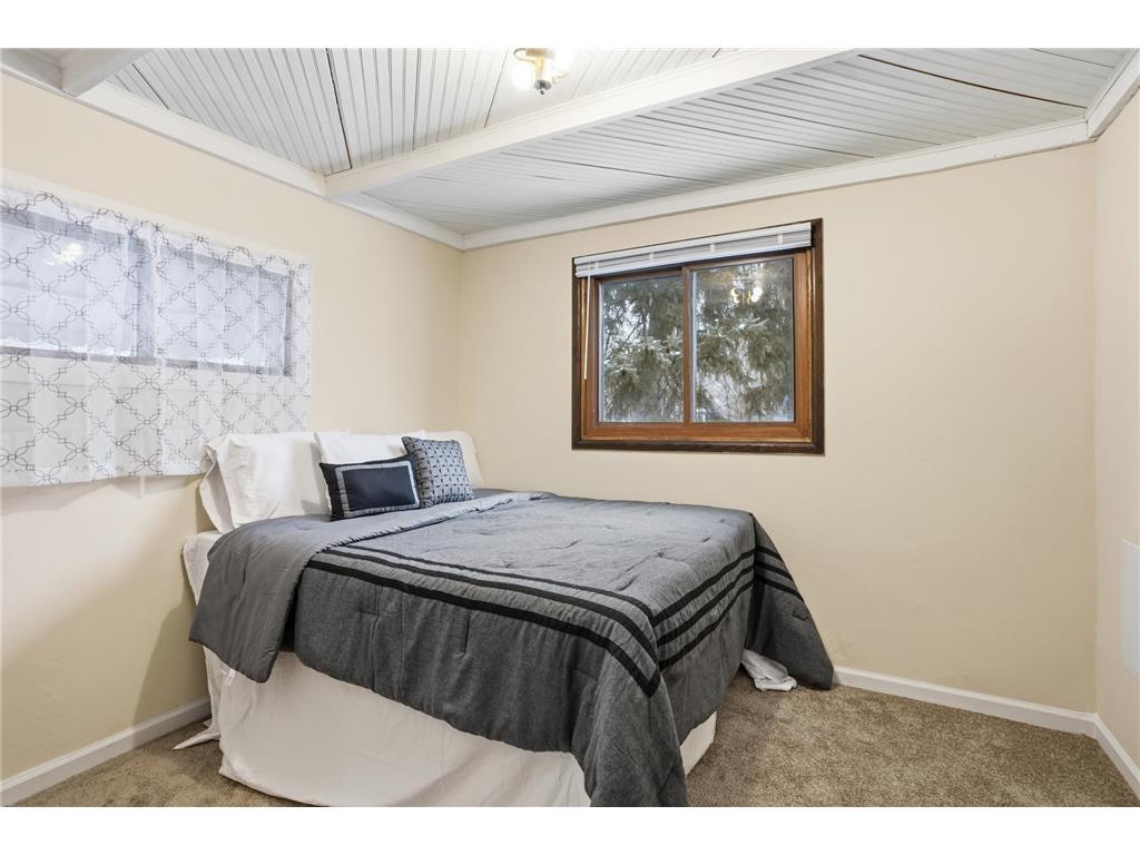 1592 Greenbrier Street Saint Paul MN 55106 7027084 image3