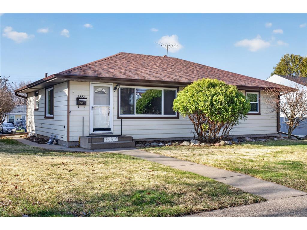 1592 Hoyt Avenue E Saint Paul MN 55106 7051584 image1