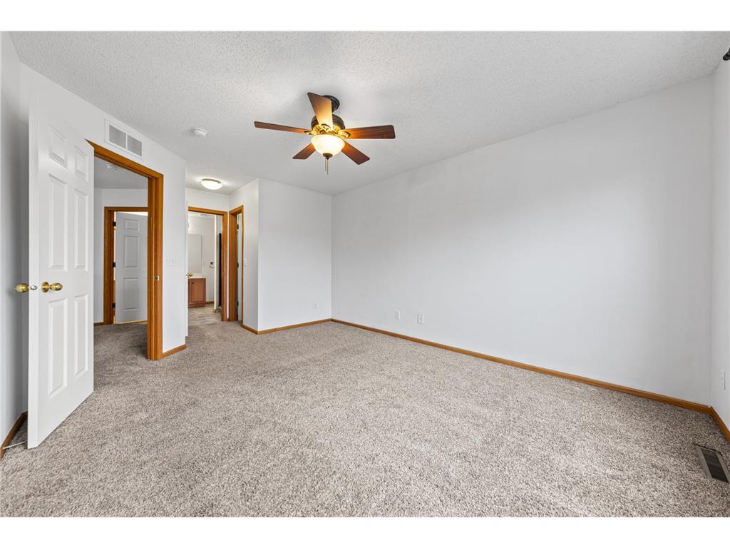 1592 Liberty Street Shakopee MN 55379 7051290 image24