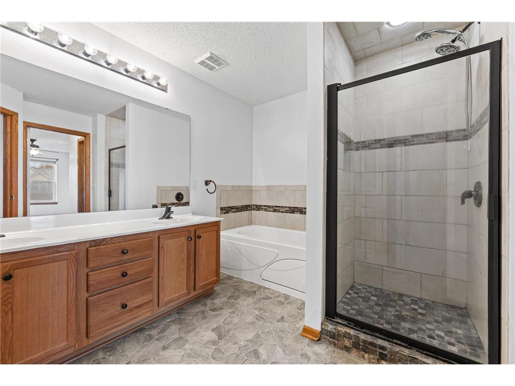 1592 Liberty Street Shakopee MN 55379 7051290 image29