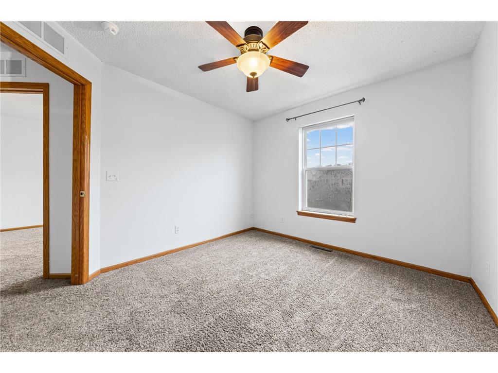 1592 Liberty Street Shakopee MN 55379 7051290 image36