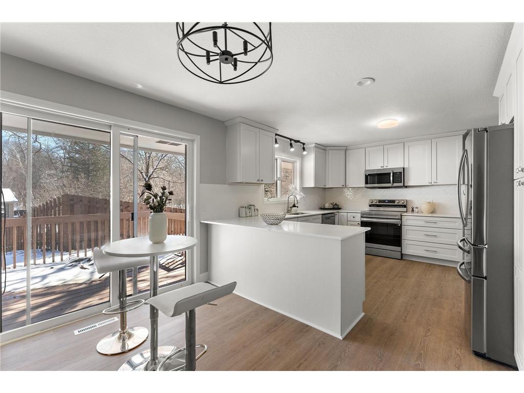 1592 Sherwood Court Eagan MN 55122 6814062 image14