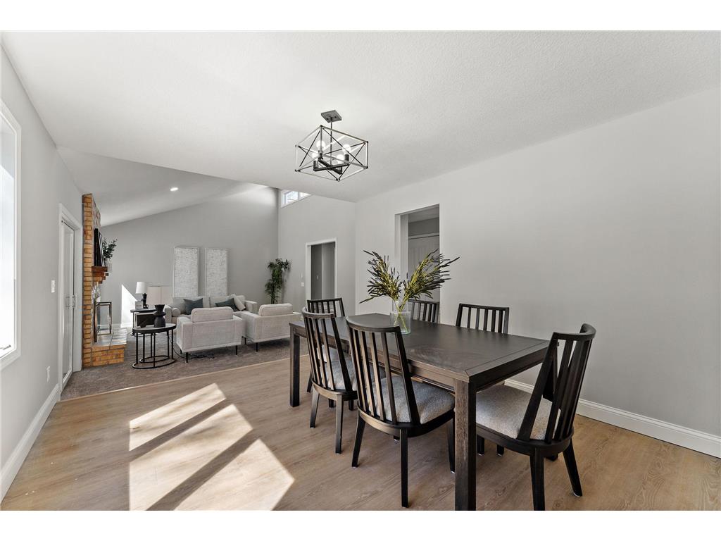 1592 Sherwood Court Eagan MN 55122 6814062 image21