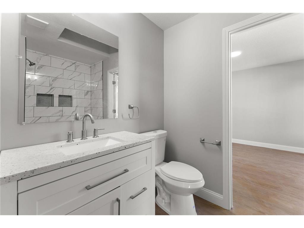 1592 Sherwood Court Eagan MN 55122 6814062 image27