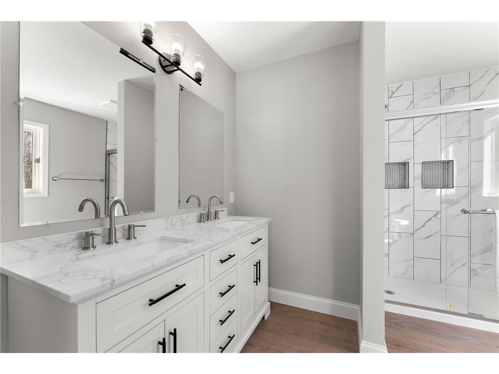 1592 Sherwood Court Eagan MN 55122 6814062 image33