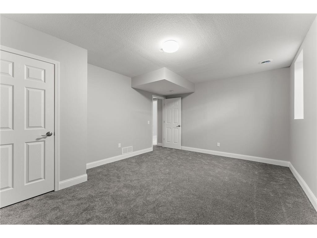 1592 Sherwood Court Eagan MN 55122 6814062 image38